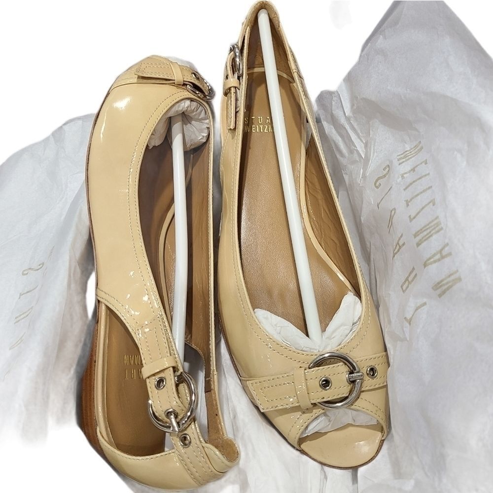 Stuart Weitzman Beige Chitchat Flats